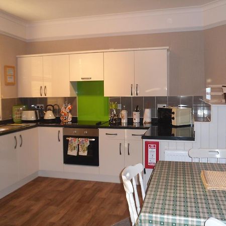 Claremont House Holiday Apartments Llandudno Bilik gambar