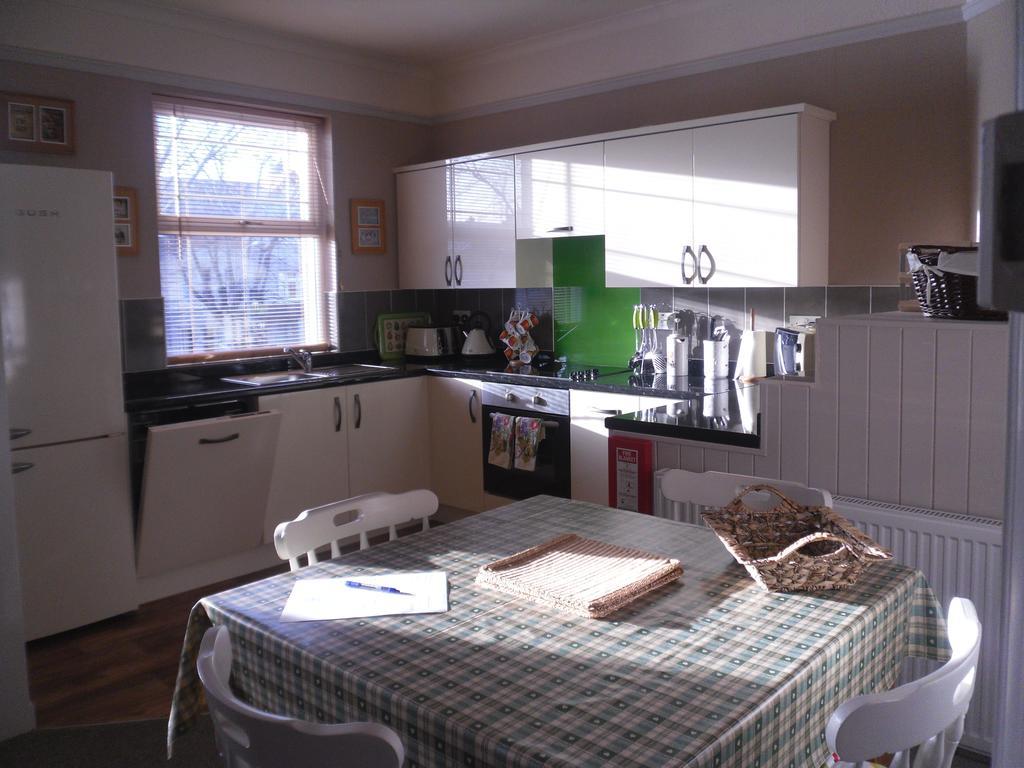 Claremont House Holiday Apartments Llandudno Bilik gambar