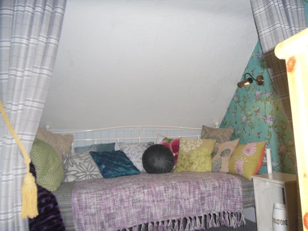 Claremont House Holiday Apartments Llandudno Bilik gambar
